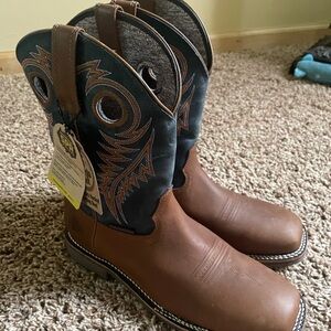 Georgia Boot back zipper for easy on/off.  waterproof. Work boot size 11.5 mens